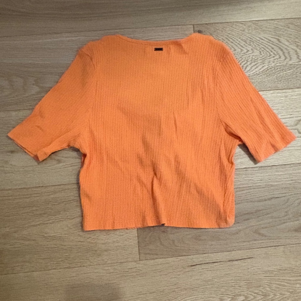 Crop top - Picture 2 of 2